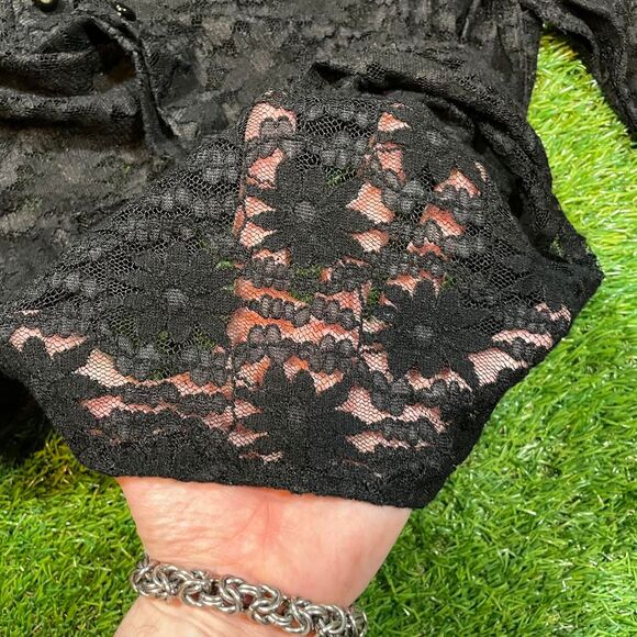 Black lace floral pattern button up oversized shirt with a gothic vibe (L/XL) - Picture 6 of 7